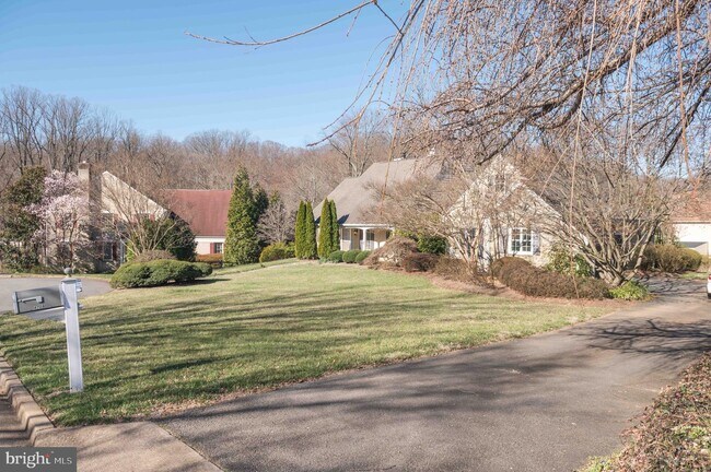 Building Photo - 4708 Randolph Ct