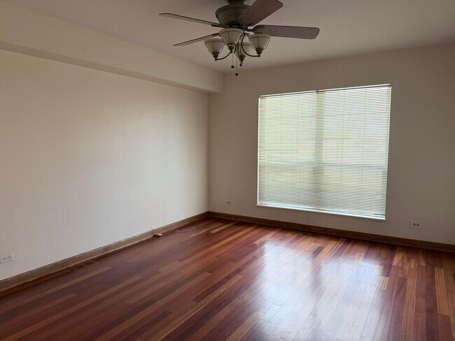 Building Photo - 1817 Altoona Ct