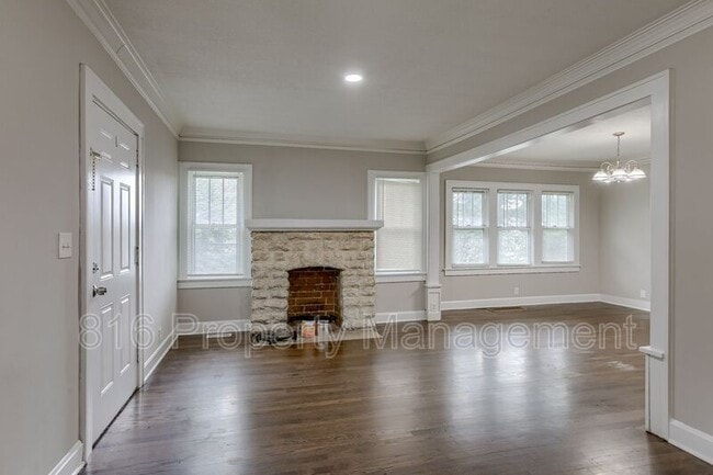 Building Photo - 2431 E 68th St