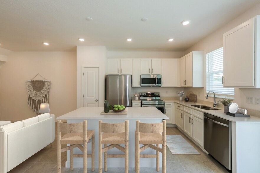 Building Photo - 1428 Tristar Dr