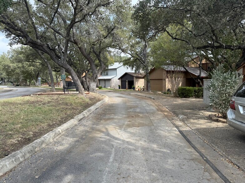 Building Photo - 9314 Whisper Pt