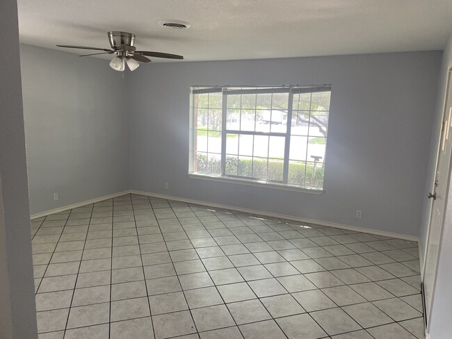 Living room - 10911 Marchant Cir