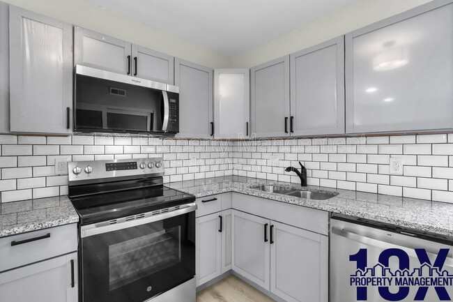 Building Photo - 1213 E Whittier St