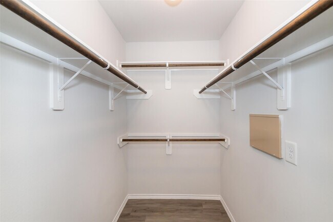 Building Photo - 22282 Porter Mountain Trl