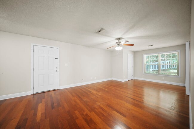 Building Photo - 4208 Santa Fe Pkwy