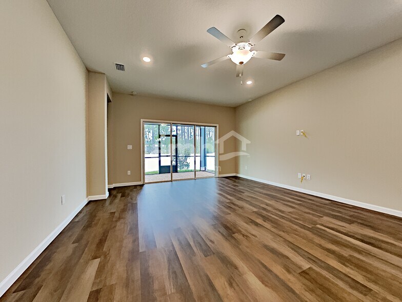 Building Photo - 76 Spruce Point
