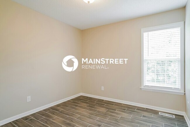 Building Photo - 3 Bedroom Pet-Friendly Home in CLAYTON, NC...