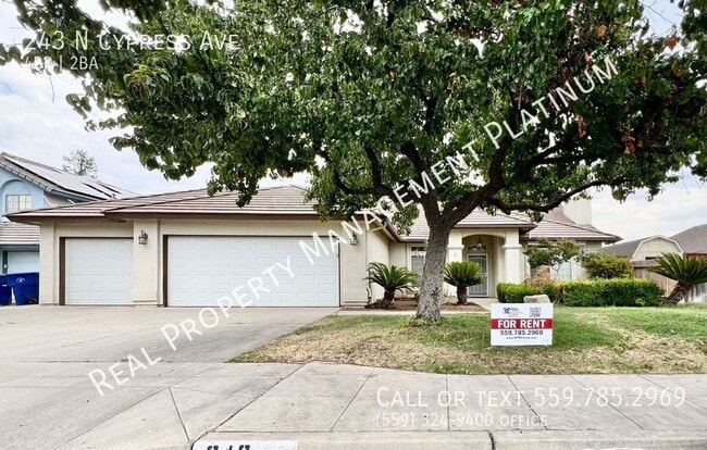 Primary Photo - 243 N Cypress Ave