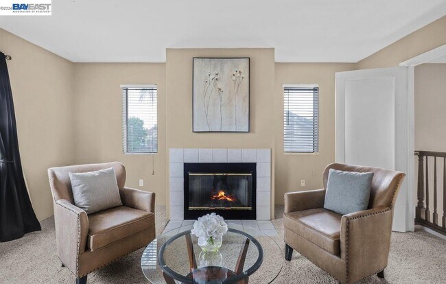 Building Photo - 828 Hollowbrook Dr