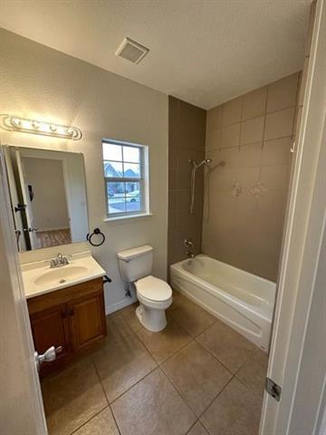 Building Photo - 3310 Silver Oaks Dr