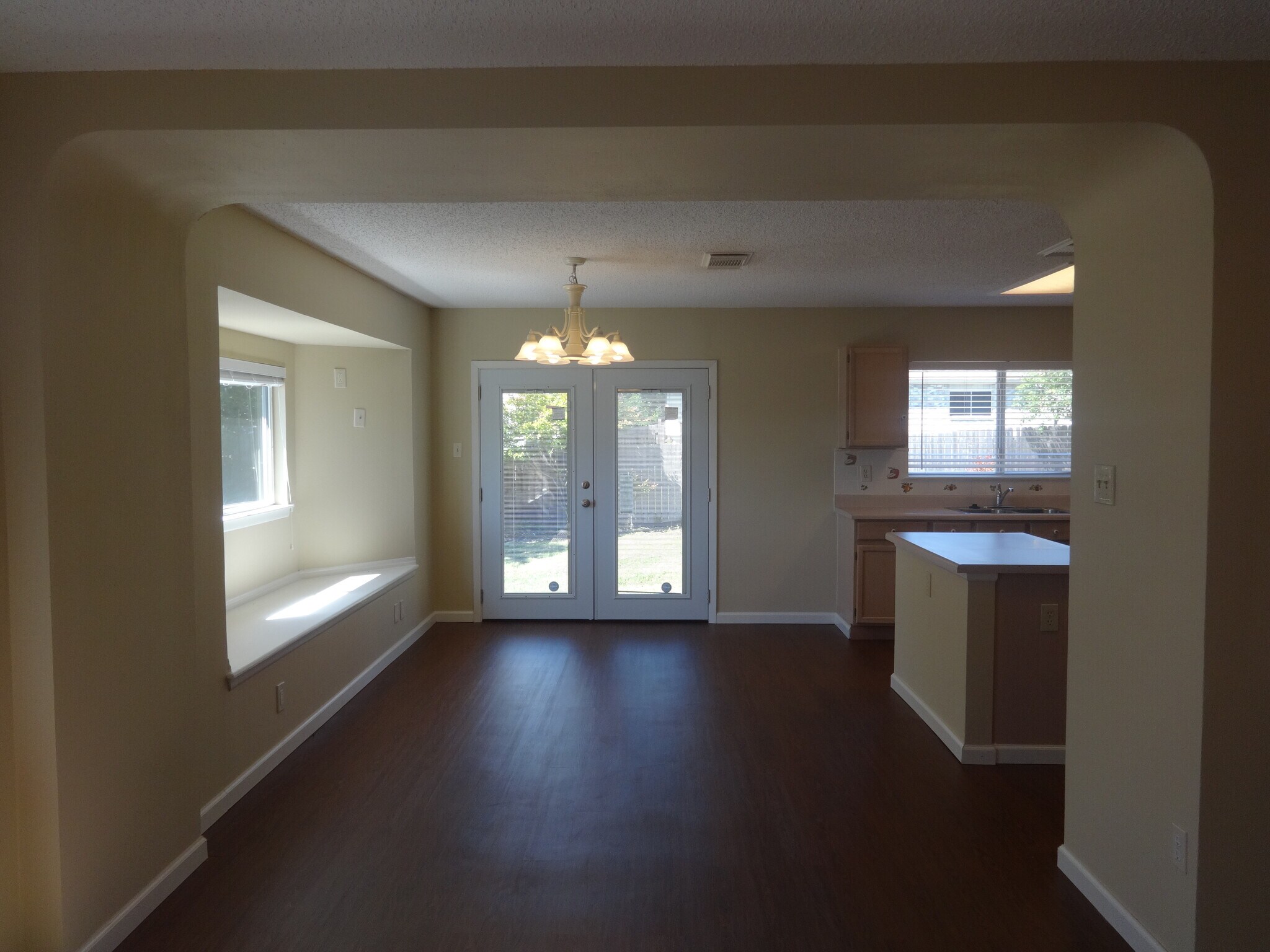 Building Photo - 4803 Fern Lake