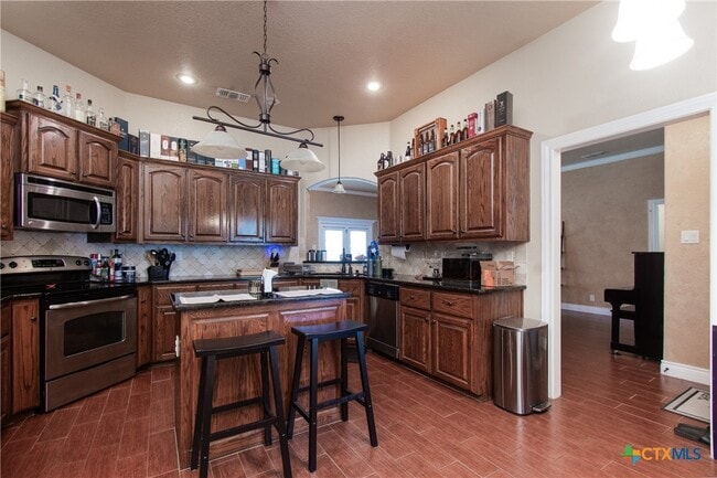 Building Photo - 2513 Jackson Dr