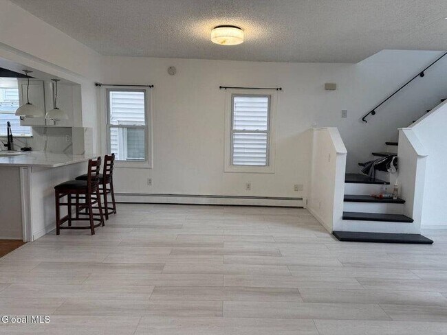 Building Photo - 27 McElwain Ave