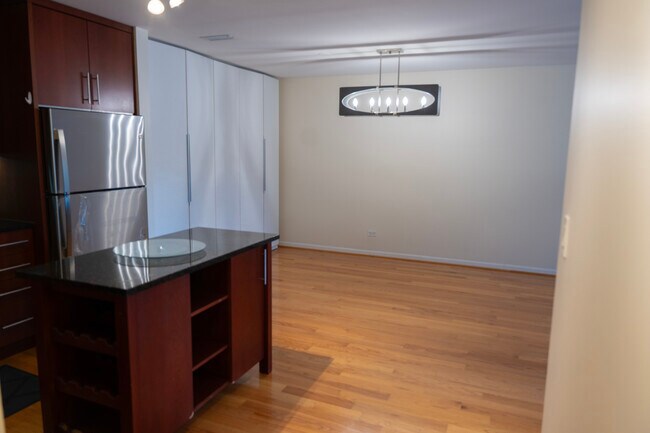 Building Photo - 1026 Castilian Ct