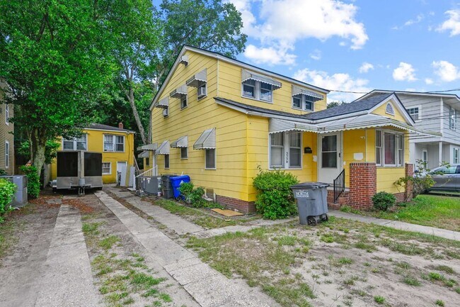Building Photo - 3530 Admiral Dr