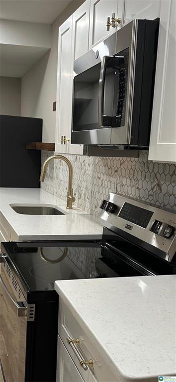 Building Photo - 427 Delaware Ave