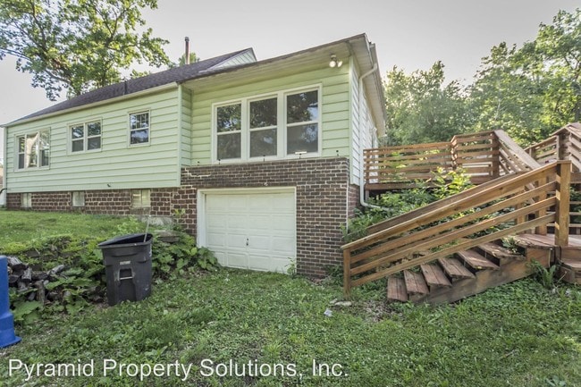 Building Photo - 4 br, 1 bath House - 5 E Park Ave