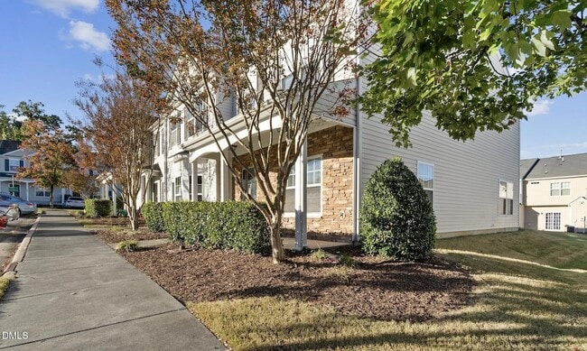 Building Photo - 1304 Cozart St