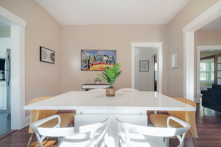 Building Photo - 5708 N Suwanee Ave