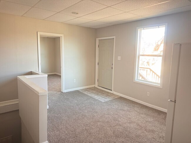 Building Photo - 2102-2104 Messanie St.