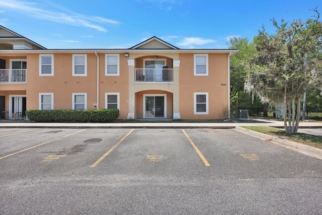 Building Photo - Limited-Time Rental Deal with move-in BONUS