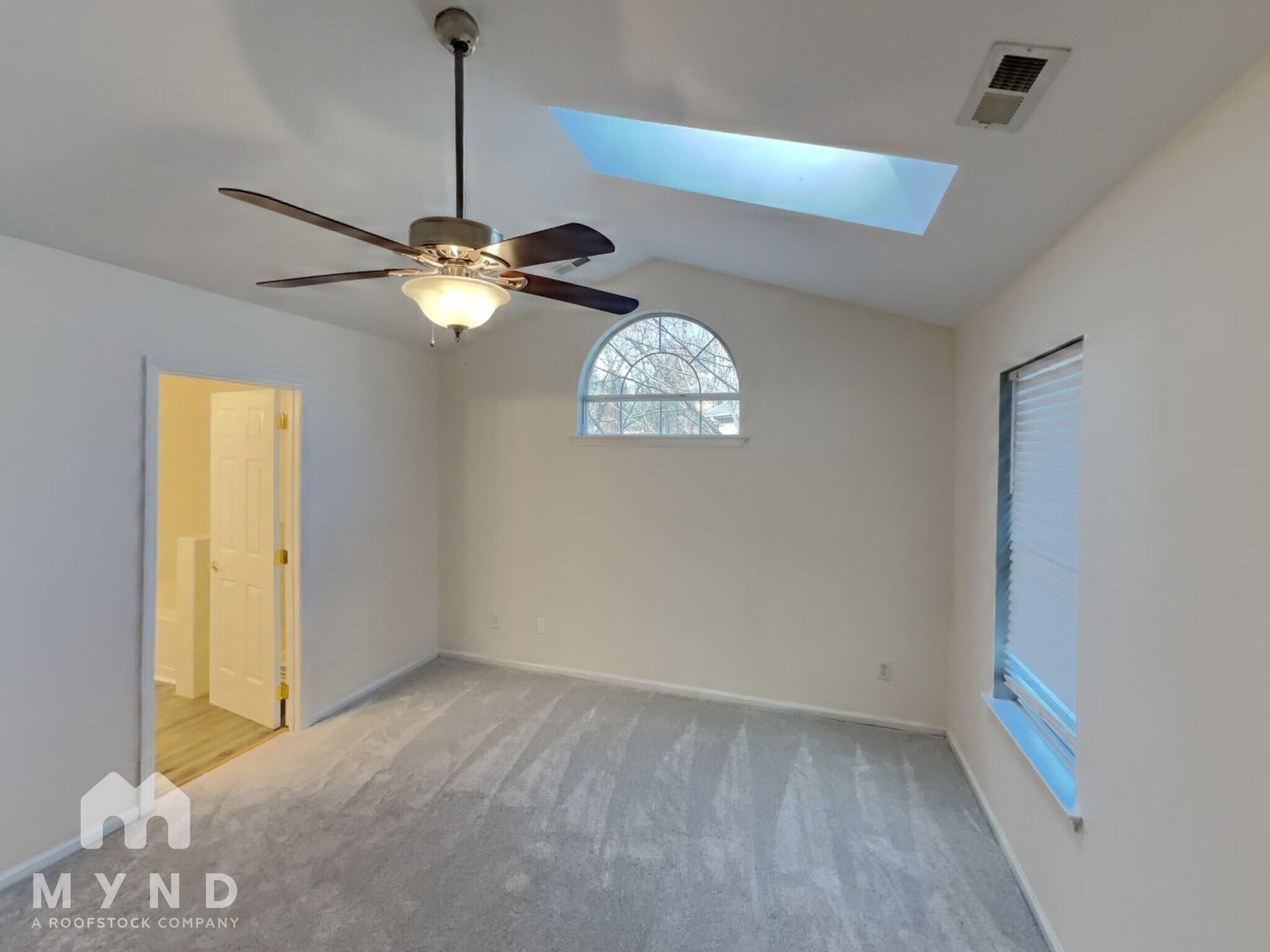 Building Photo - 10002 Gardendale Ct