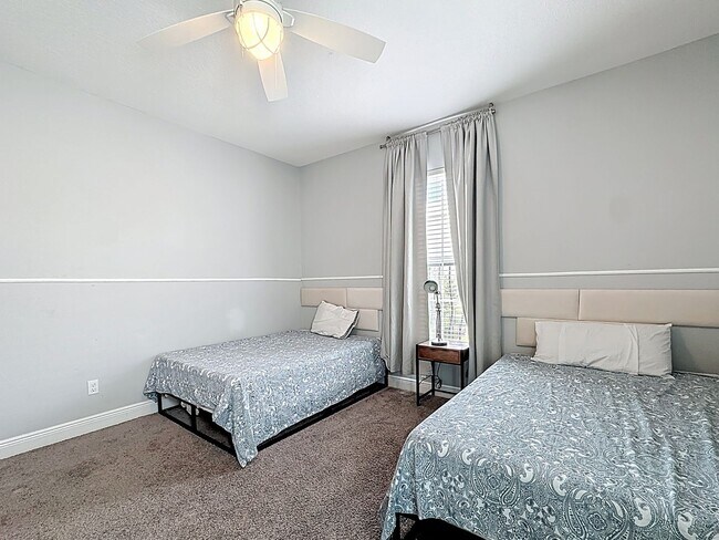 Building Photo - FURNISHED 4 Bedroom House + Office + Home ...