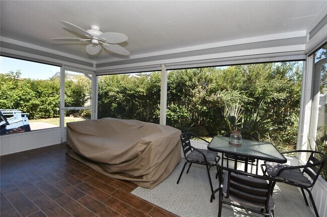 Building Photo - 35 Andover Dr