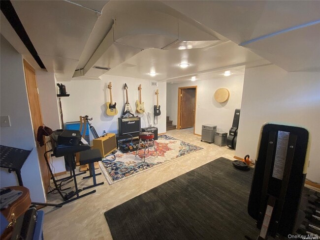 Building Photo - 23 Duncan Ln