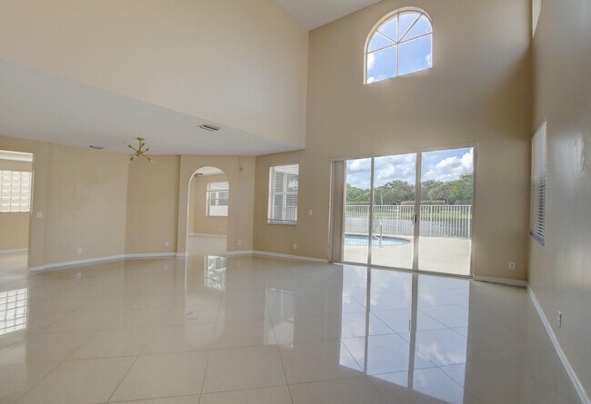 Building Photo - 11073 Harbour Springs Cir