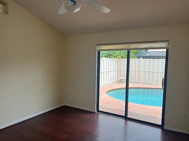 Building Photo - 5457 Eagle Lake Dr