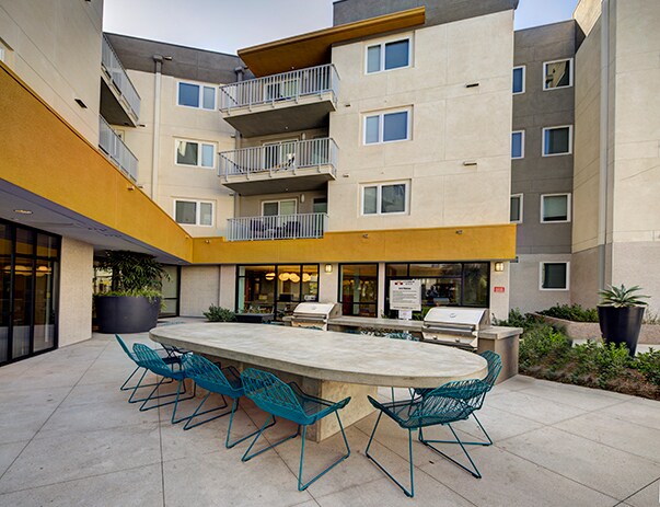Building Photo - 2201 Trojan Way
