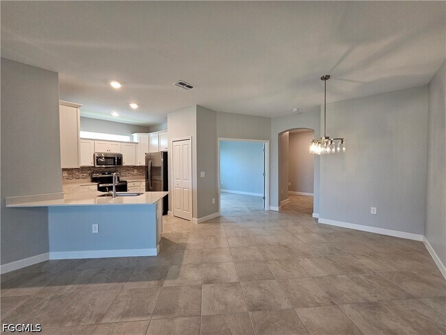 Building Photo - 20503 Hazelnut Ct S