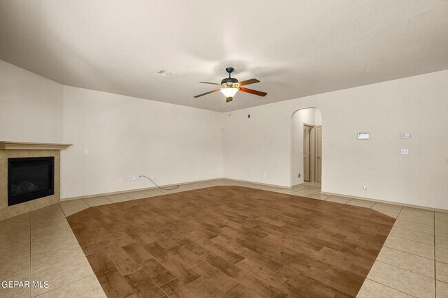 Building Photo - 6121 Byron St