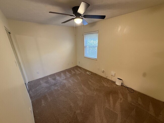 Building Photo - 2705 Sood Rd