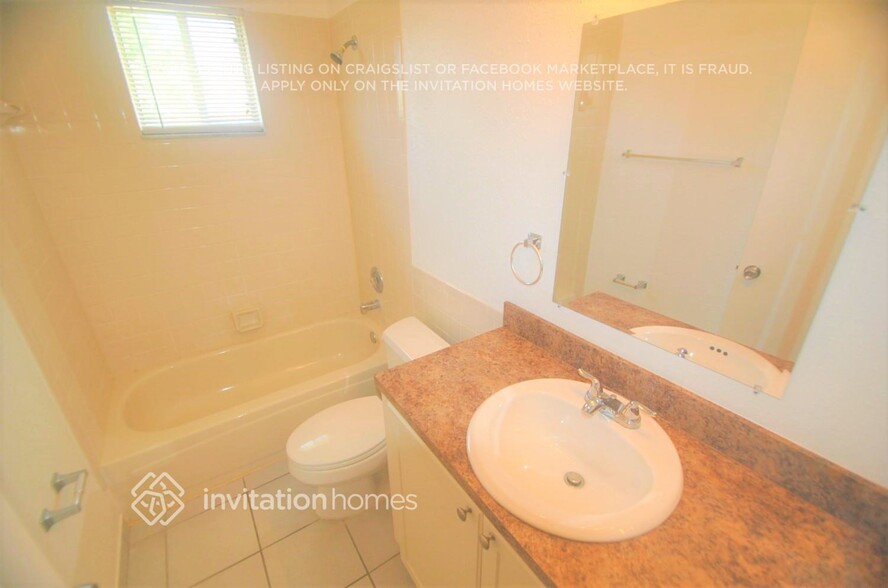 Building Photo - 9897 Moss Pond Dr