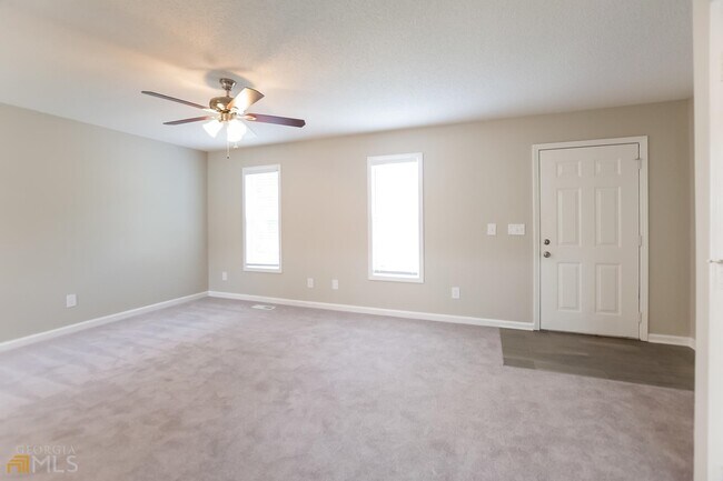 Building Photo - 206 Ivy Crest Dr