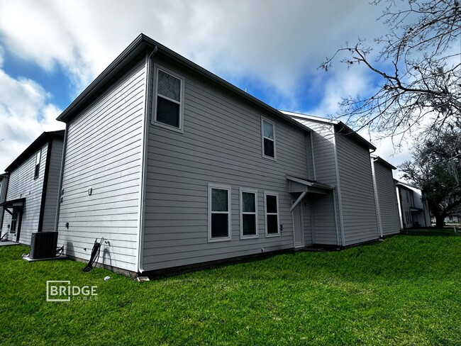 Building Photo - BRUNSWICK PLAN