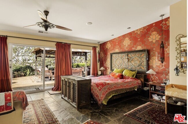 Building Photo - 6310 Tompkins Way