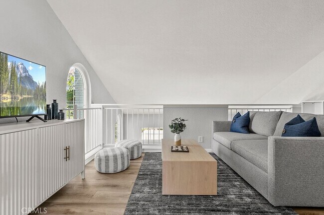 Building Photo - 11 Wild Horse Loop