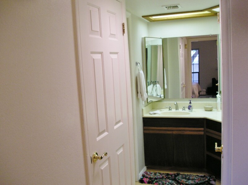 Building Photo - 10410 N Cave Creek Rd
