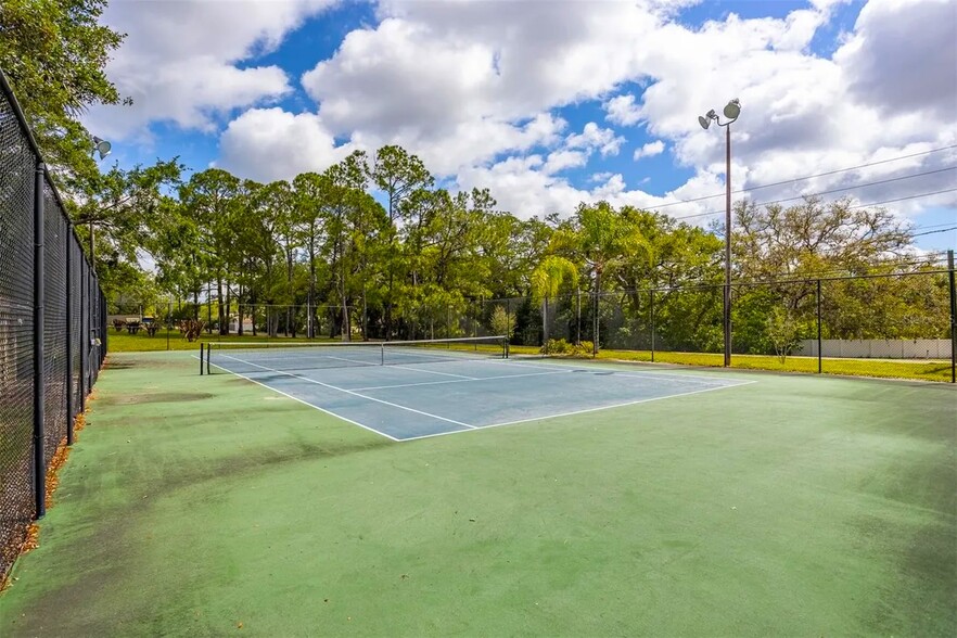 Building Photo - 2690 Coral Landings Blvd