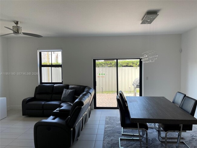 Building Photo - 8860 NW 103rd Ave