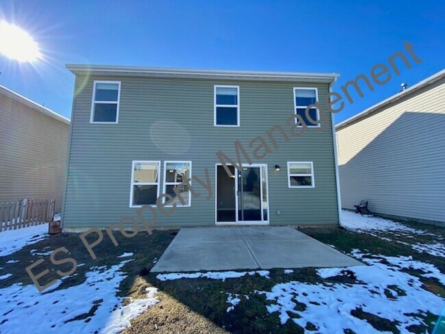 Building Photo - Beautiful 4 bedroom, 2.5 bathroom home in Ingalls- Prairie Hollow Community
