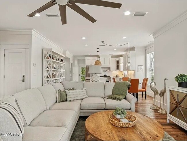 Building Photo - 3555 Sanctuary Dr