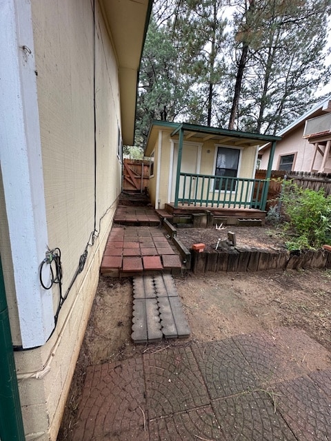 Building Photo - 113 Clover Dr