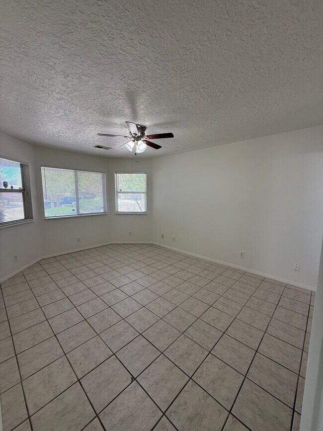 Building Photo - 629 Santa Fe Meadows Dr NE