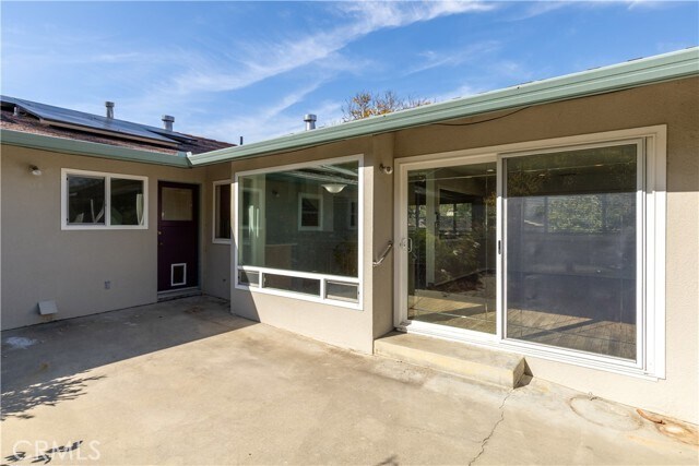 Building Photo - 668 Patricia Dr