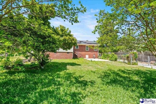 Building Photo - 726 Wisteria Dr
