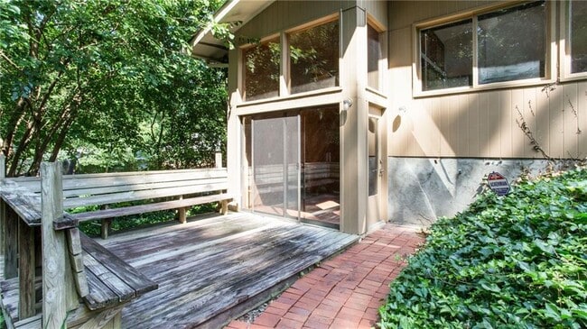 Building Photo - 1863 Merrimac Ct NE